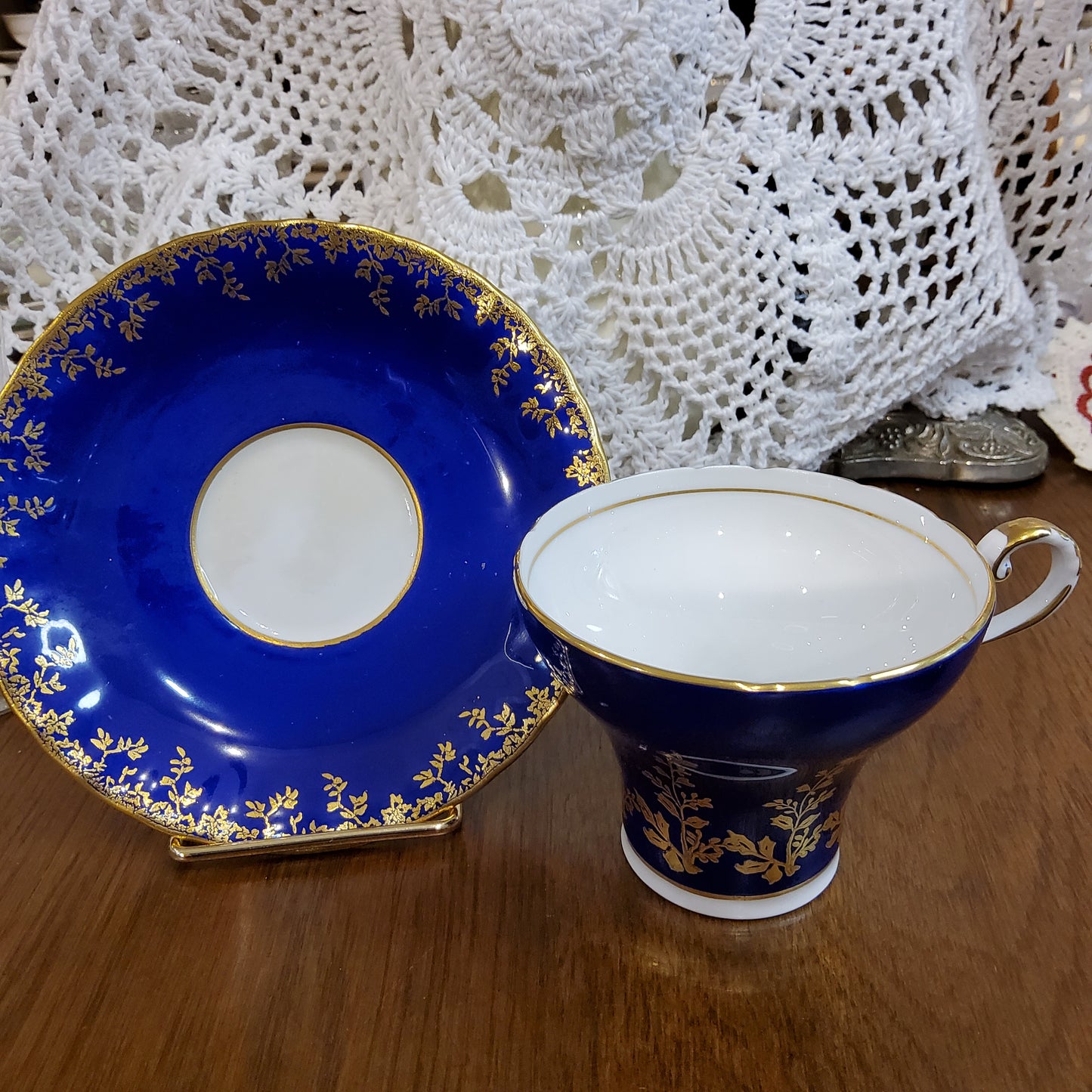 Aynsley Bone China Tea Cup & Saucer - Colbalt Blue with Gold Gilded Foliage