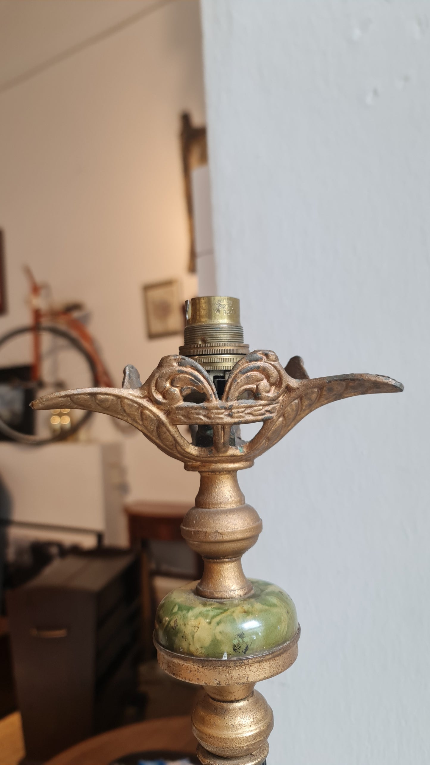 19th century ebonised floor lamp with Onxy