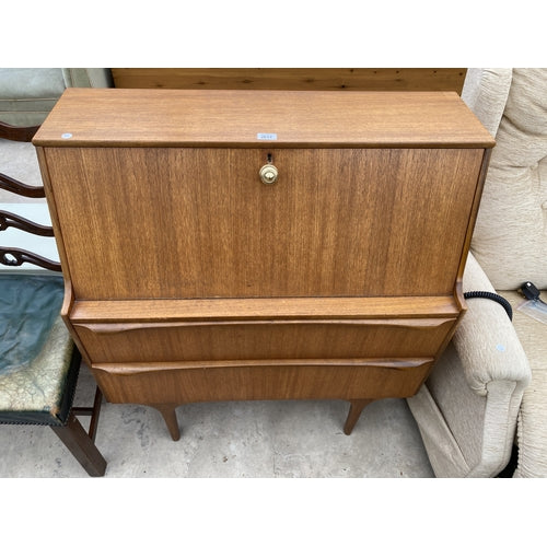 A RETRO TEAK SUTCLIFFE OF FURNITURE (TODMORDEN) BUREAU, 36" WIDE