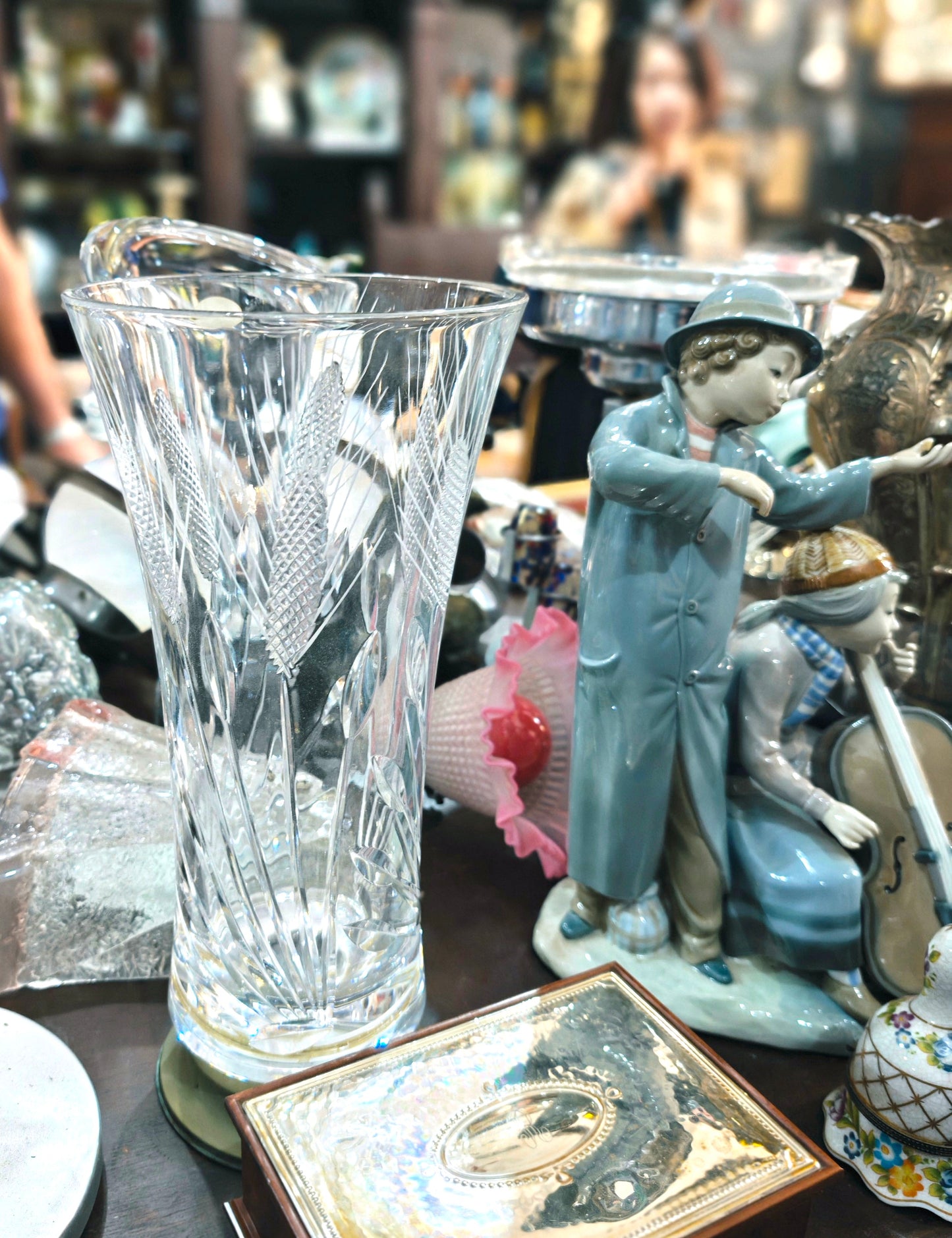 New Arriva ! High-quality cut crystal vase with etched wheat stalks Brass Base