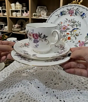 Wedgwood Tea set Trio Devon Spray