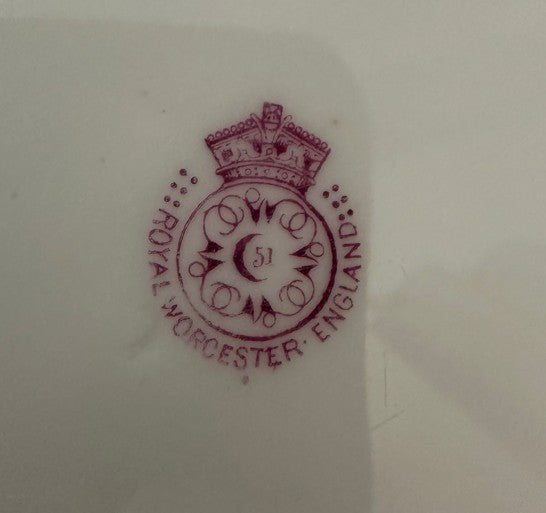 Late 19th Century Royal Worcester Fine Bone China Dinner Plate (23cm)