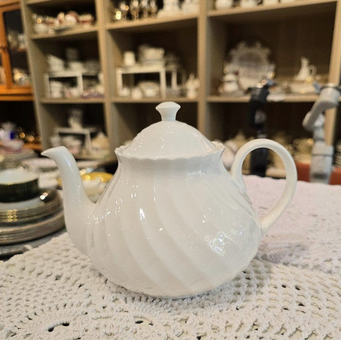 Wedgwood fine bone china brilliant white tableware