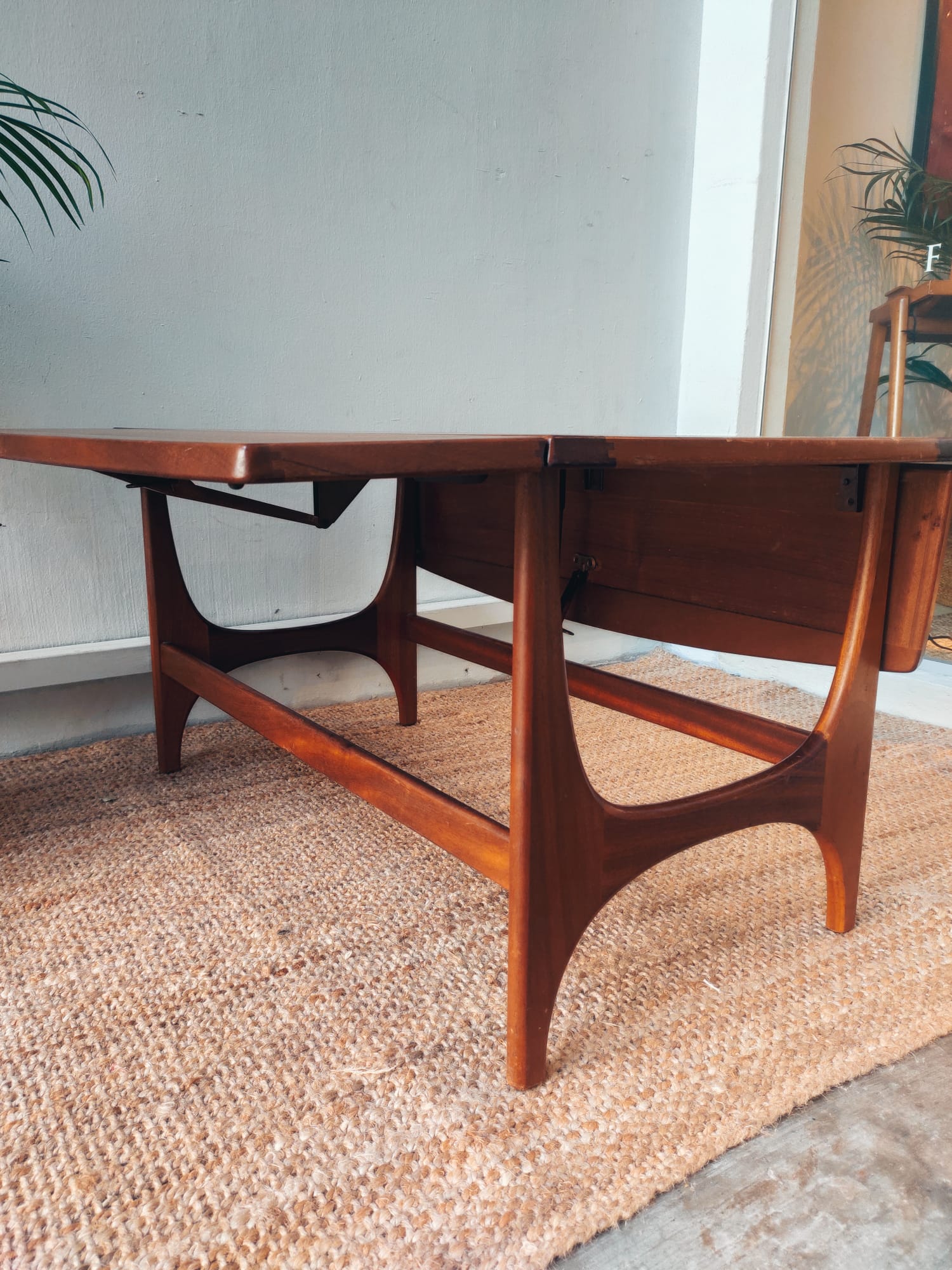 Stonehill Mid-century coffee table