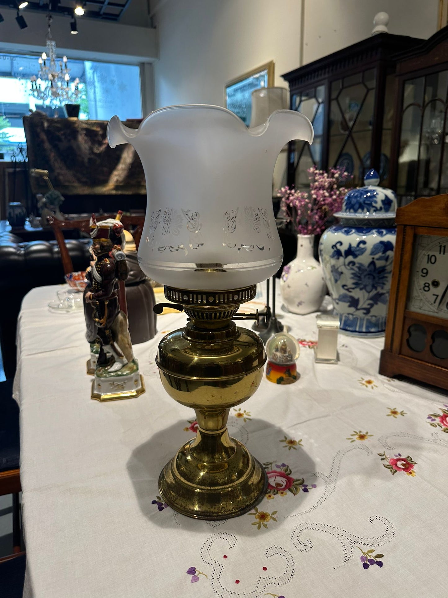 Late Victorian Era Kerosene Parlor Lamp (Oil Lamp)