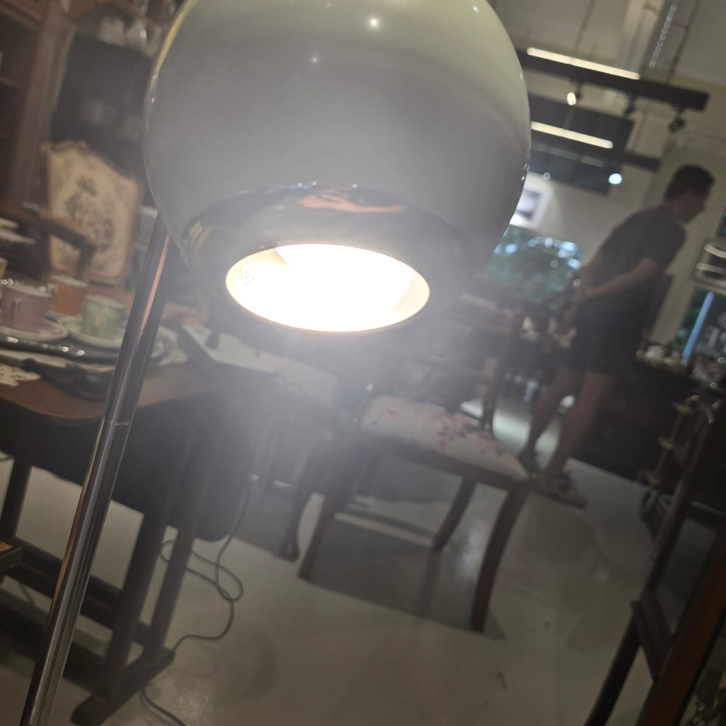 Mid-Century Modern Floor Lamp (1960-1970)