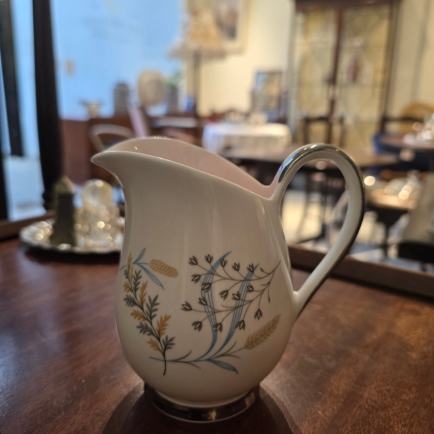 Vintage Glade Queen Anne milk jug