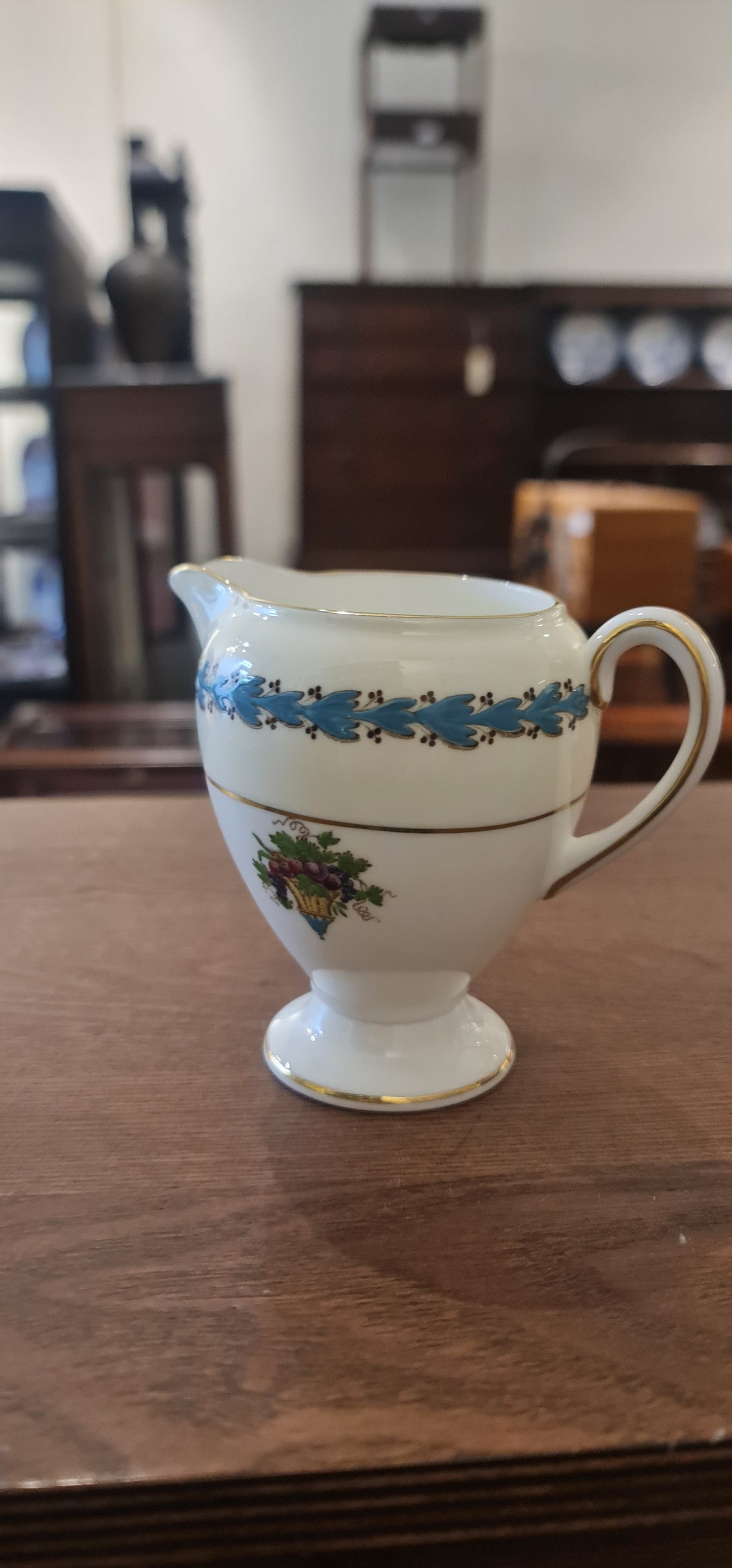 Wedgwood milk jug 001