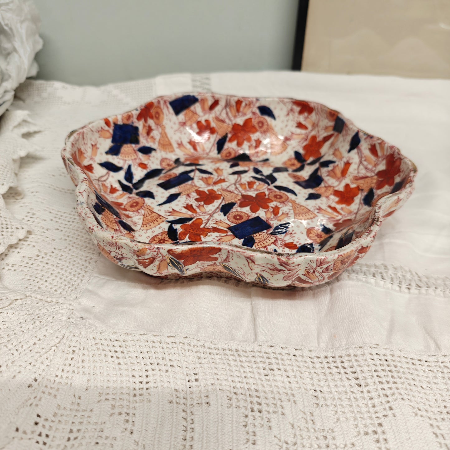 Hollinshead & Kirkham (H&K Tunstall) hand painted bowl