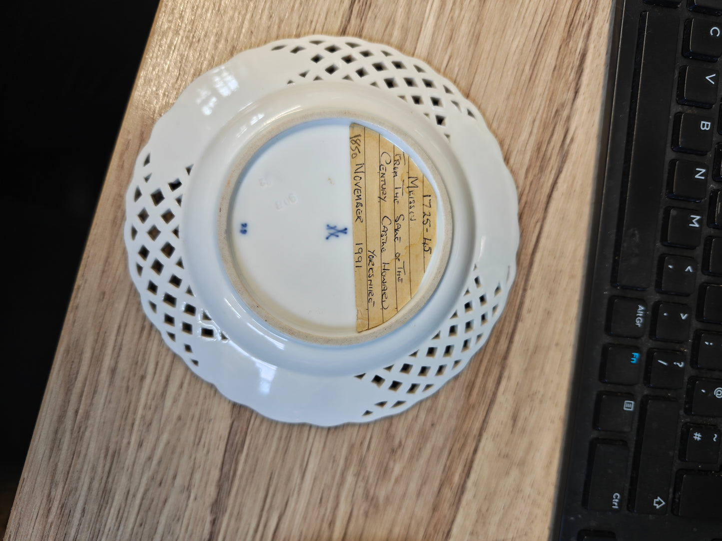 Antique Meissen Blue Danube Gold Trim With Underglazed Crossed Swords