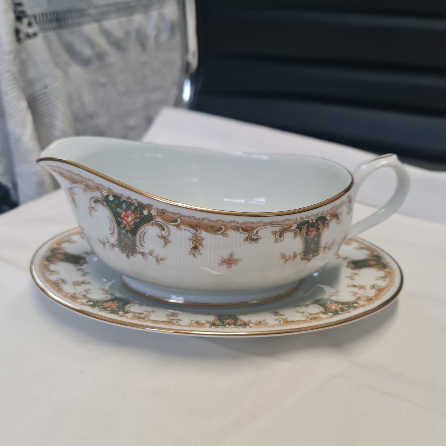 HIGH quality Noritake Dinner set