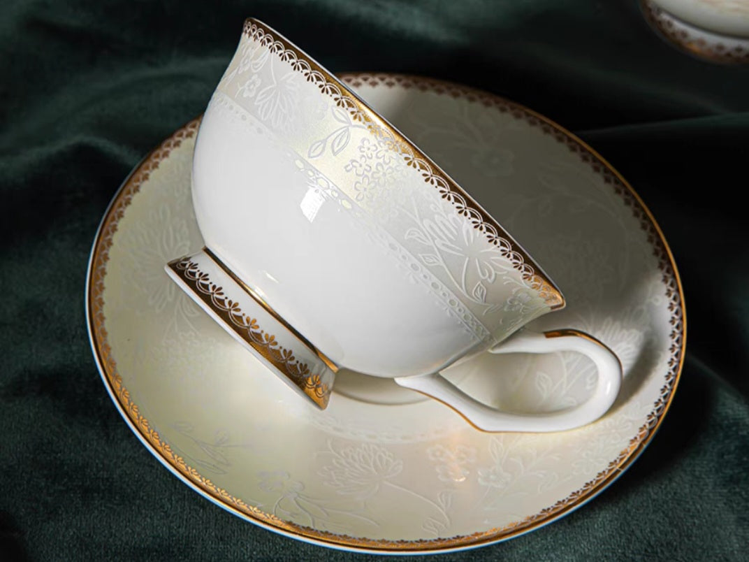 High quality Fine bone china tea set in ivory gold
