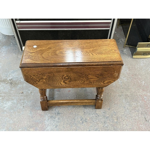 17th century style oak drop leaf joint side table