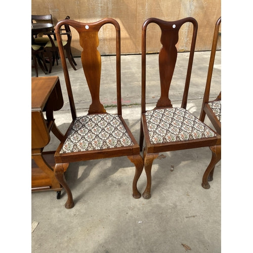 A SET OF FOUR MAHOGANY QUEEN ANNE STYLE DINING CHAIRS