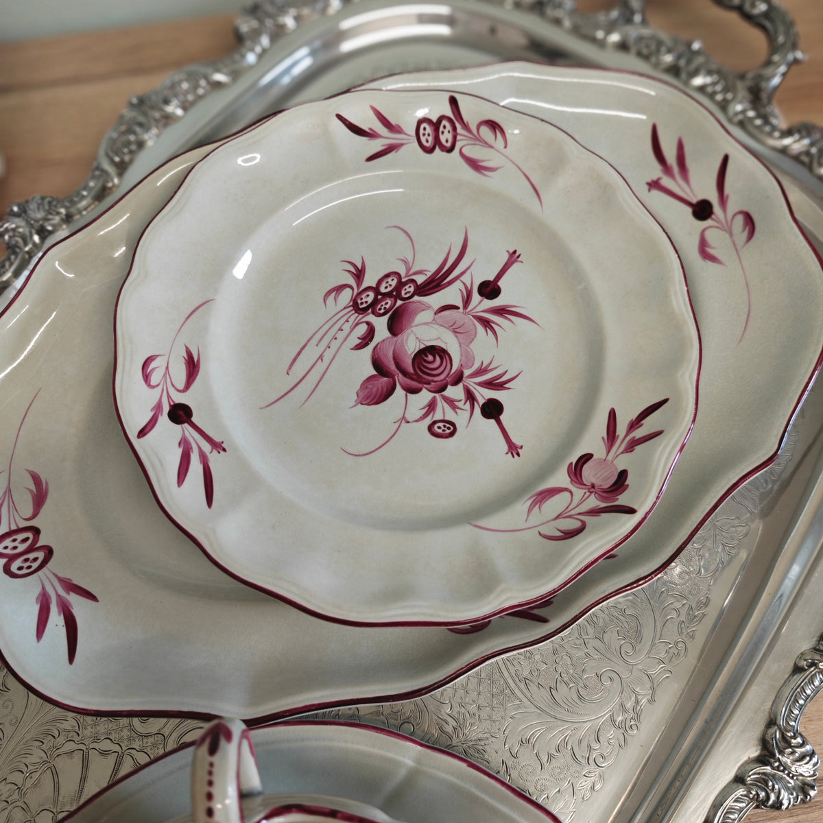 French faience (earthenware) pedestal serving plate or tazza  by the historic Keller &amp; Guérin (K&amp;G) Lunéville