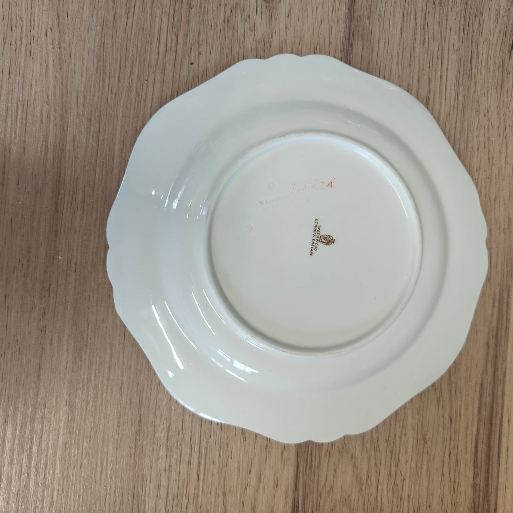 Antique Wedgwood Cake plate in the coveted Bluebird Pattern (Y2715)