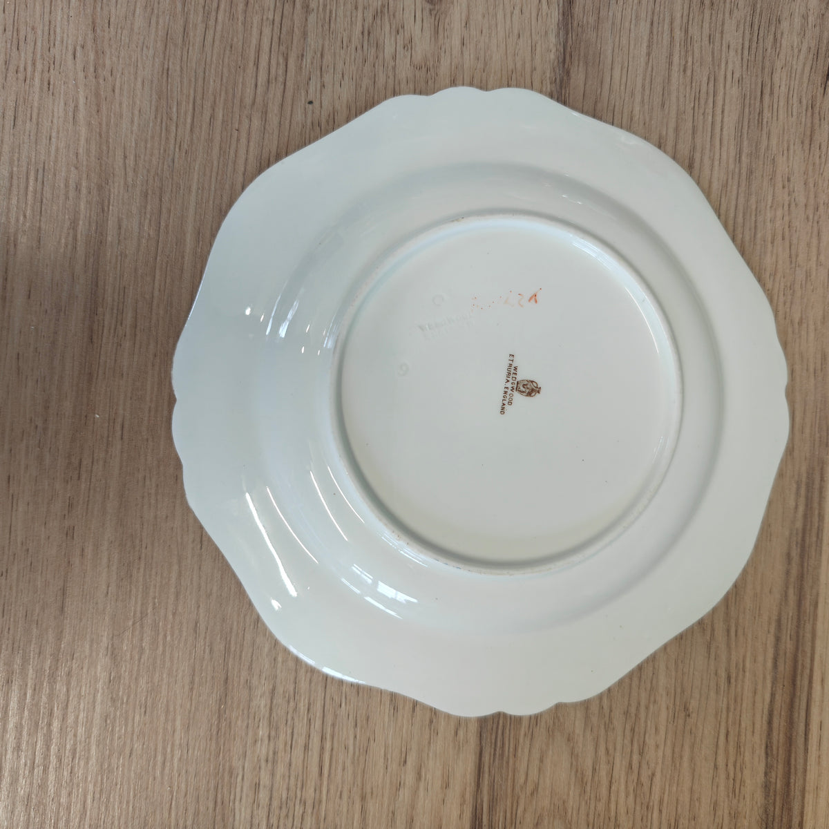 Antique Wedgwood Cake plate in the coveted Bluebird Pattern (Y2715)