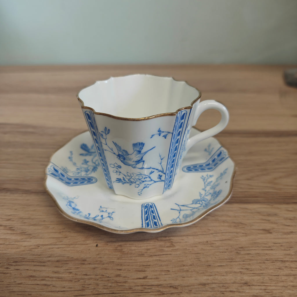 Antique Wedgwood teaset in the coveted Bluebird Pattern (Y2715)