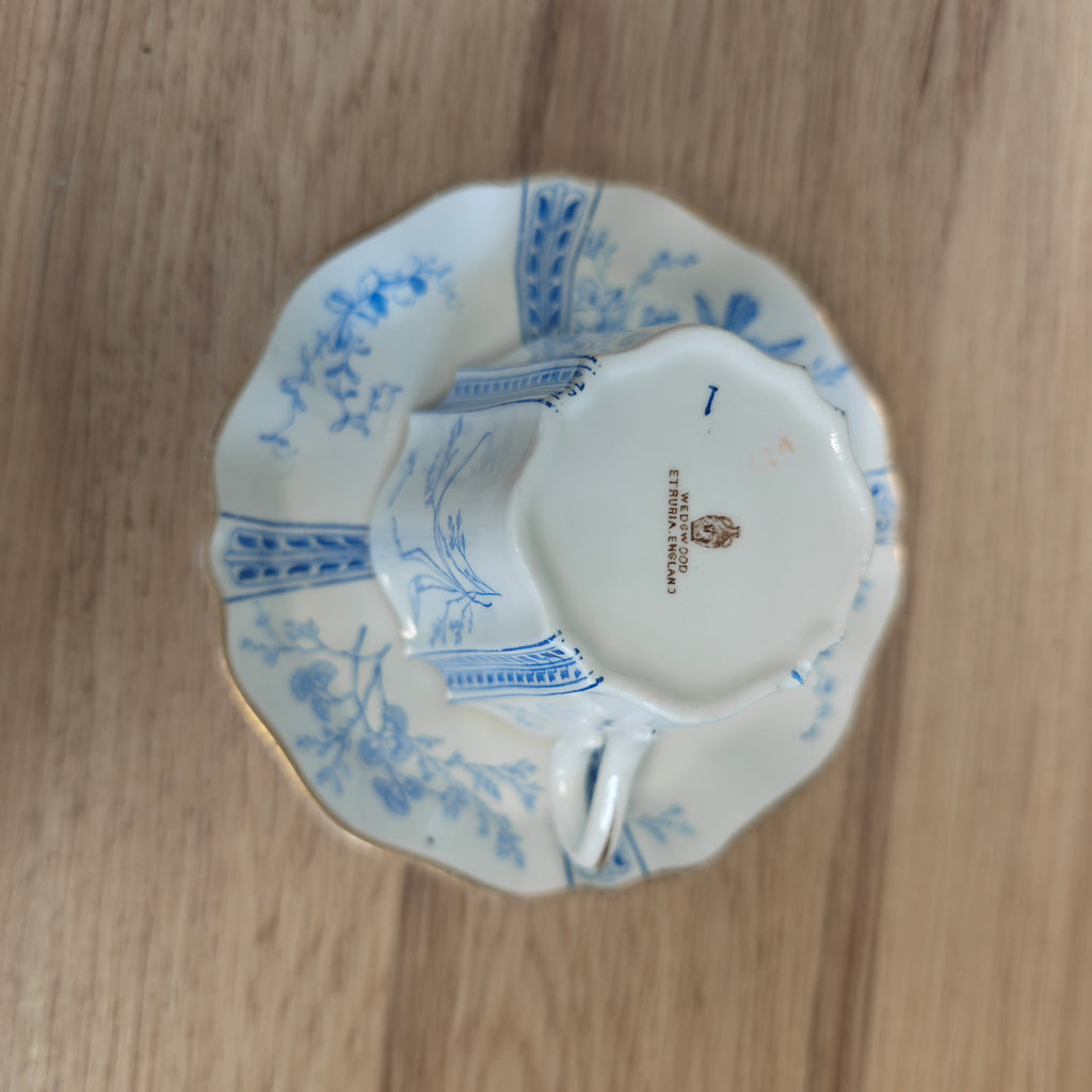 Antique Wedgwood teaset in the coveted Bluebird Pattern (Y2715)