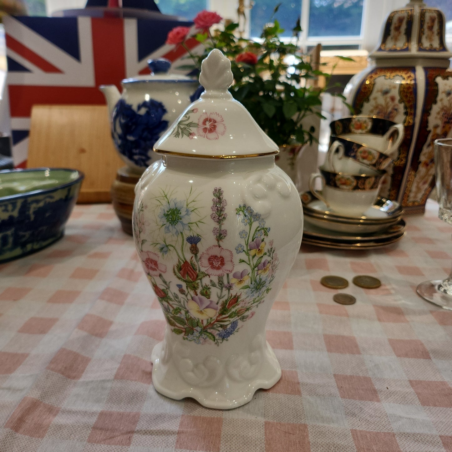 Aynsley Wild Tudor jar with lid