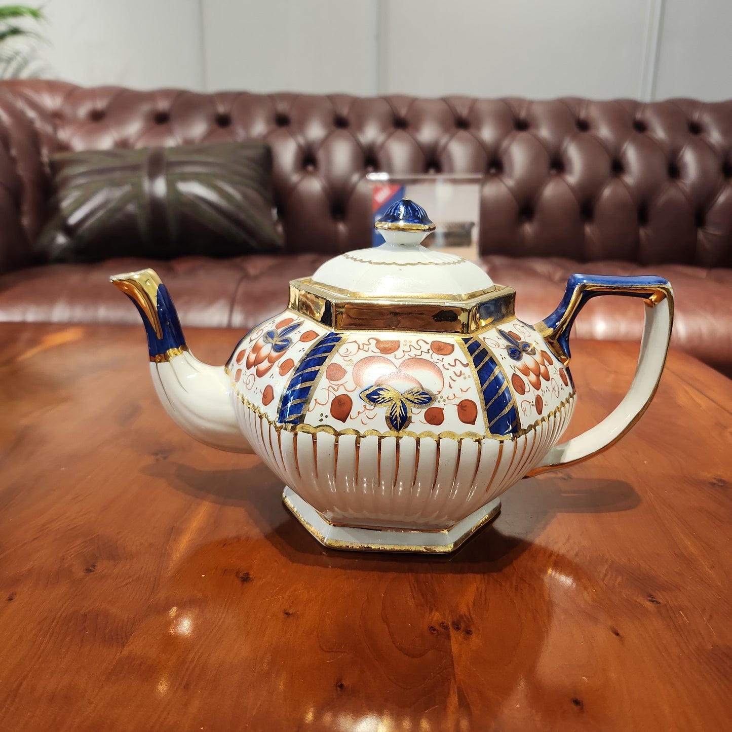 Antique WADE imari handpainted teapot