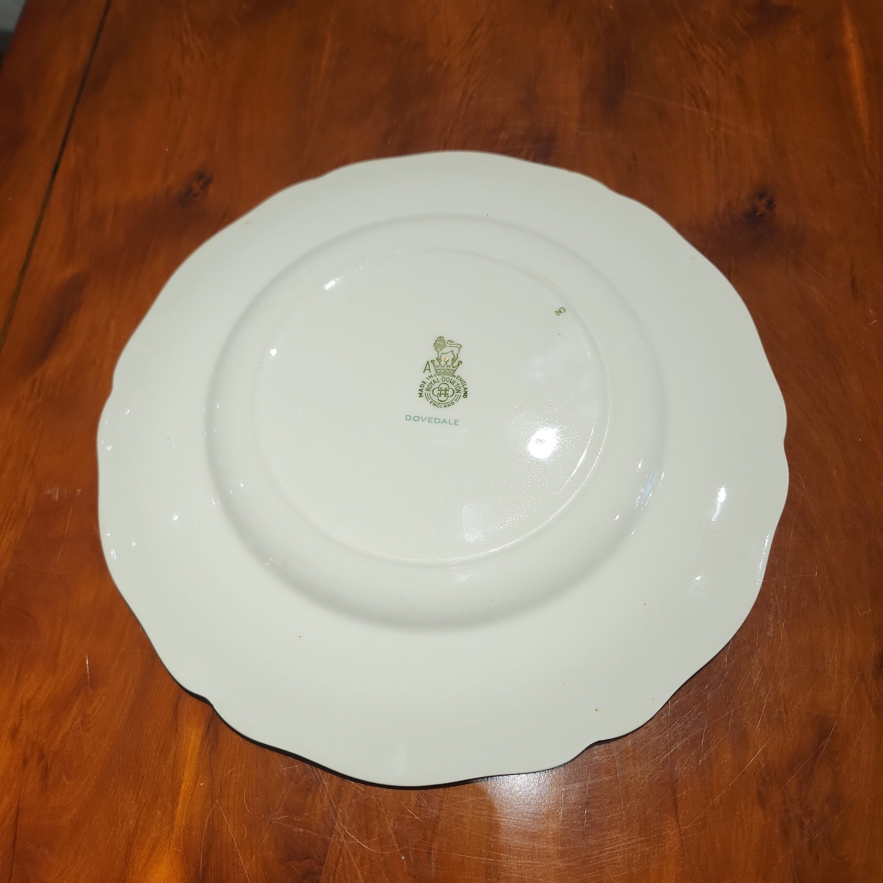 Royal Doulton Dovetail 22 cm plate