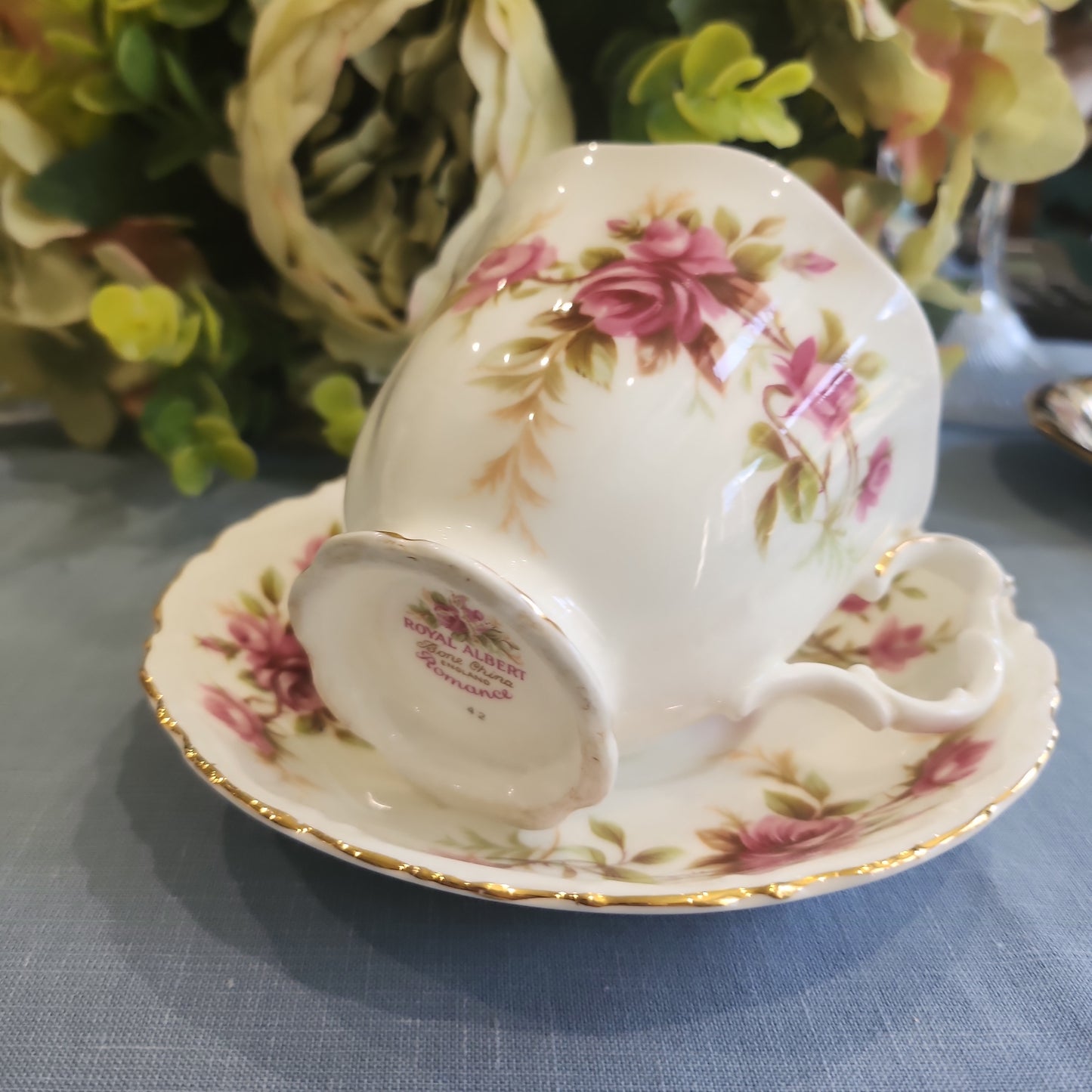 Royal albert Romance tea set