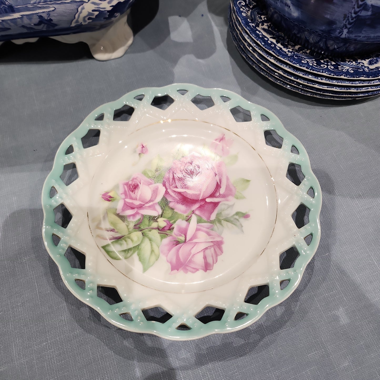 Very pretty Germslan pierced Rose Plate