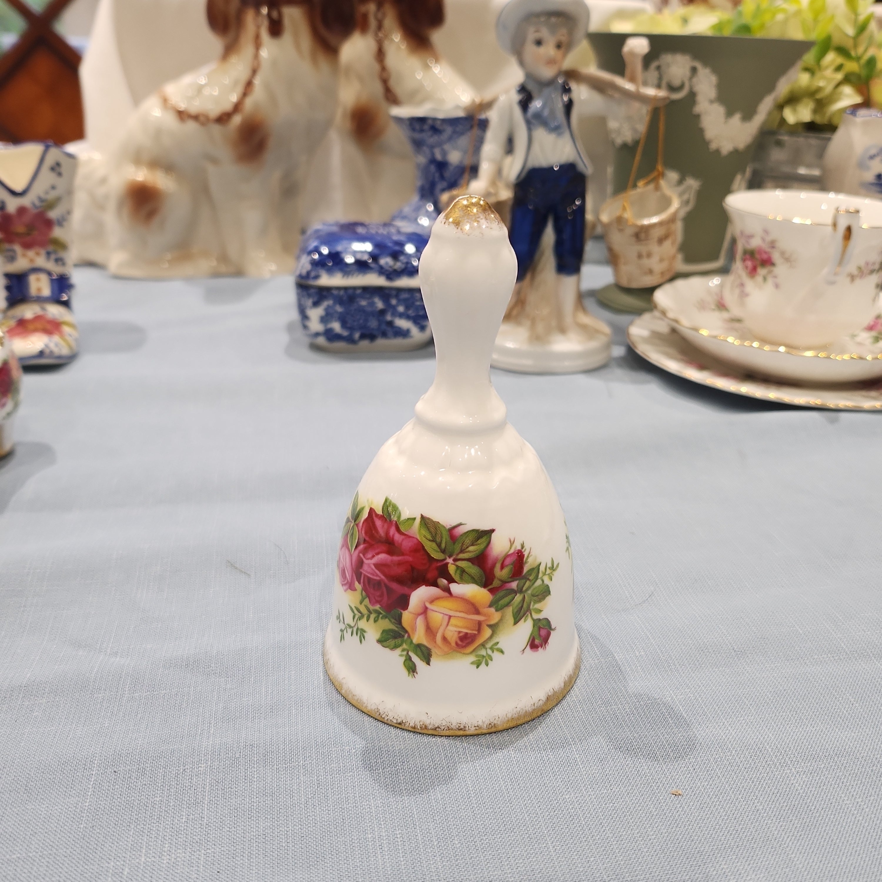 Royal Albery Old Country Rose Handbell