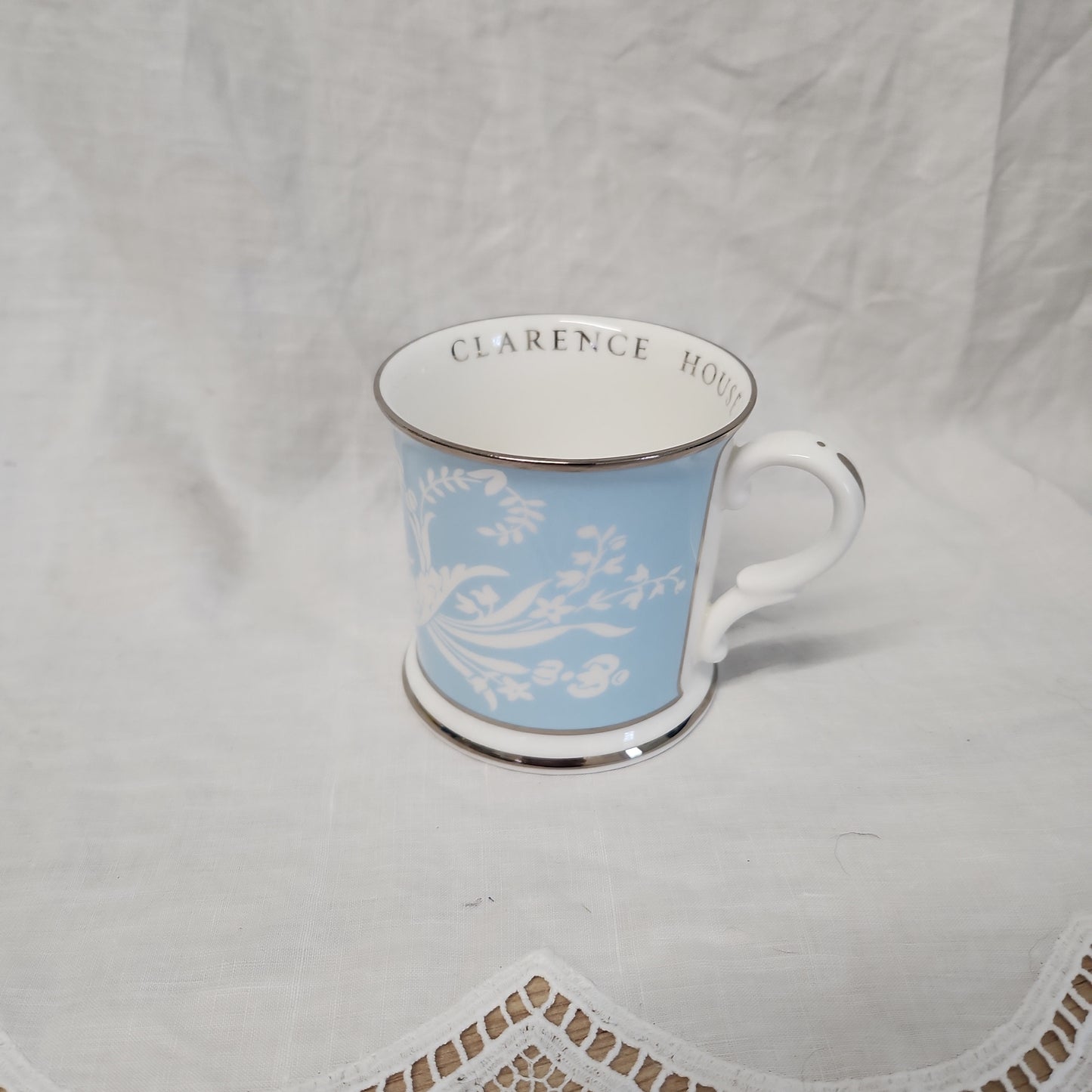 The Royal Collection Fine Bone China drink mug - Clarence House