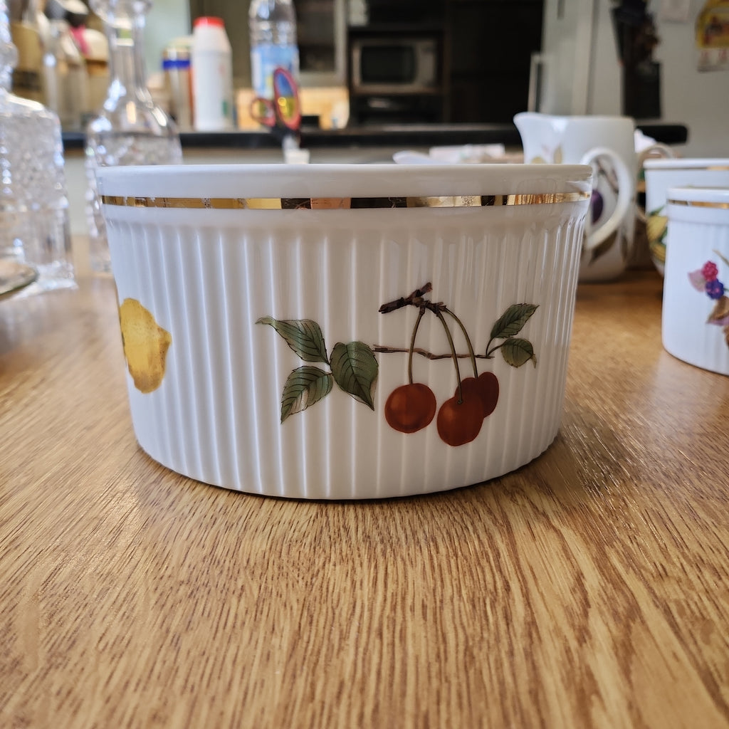 Royal worcester Fine Bone bowl 18cm