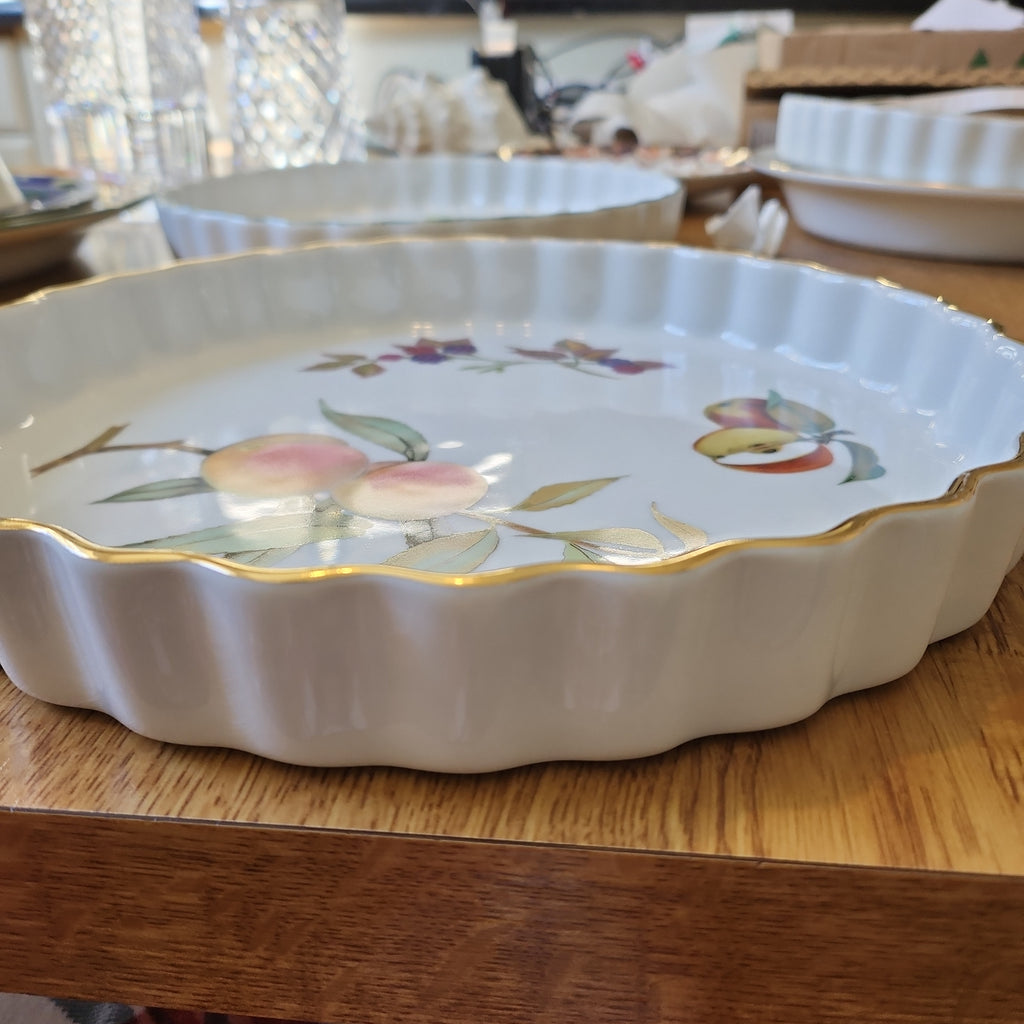 Royal worcester Fine Bone China Pie dish 27 by 4cm