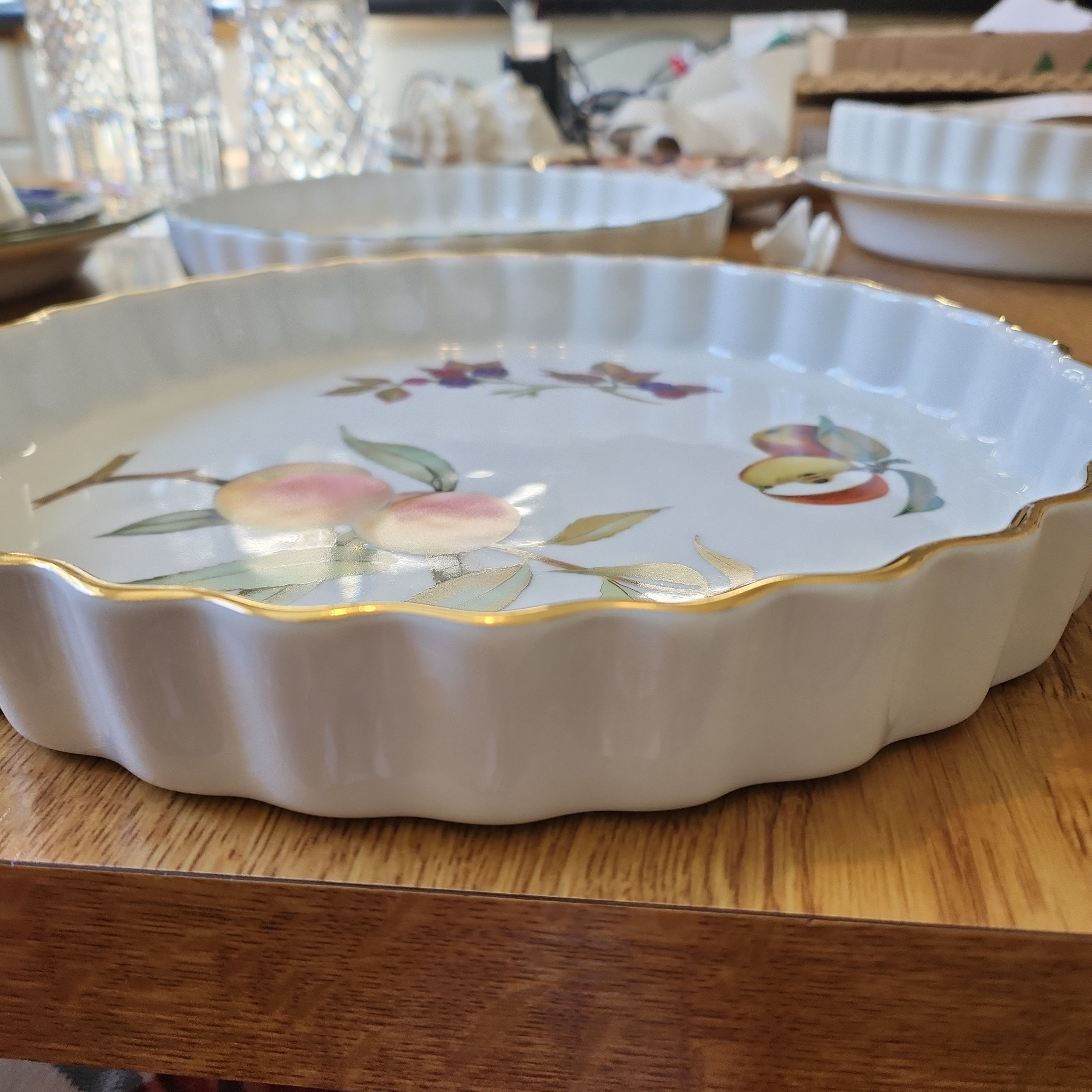 Royal worcester Fine Bone China Pie dish 27 by 4cm