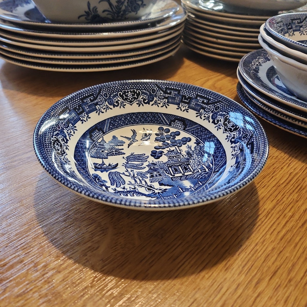 Churchill vintage pls willow soup bowl 1891-1920