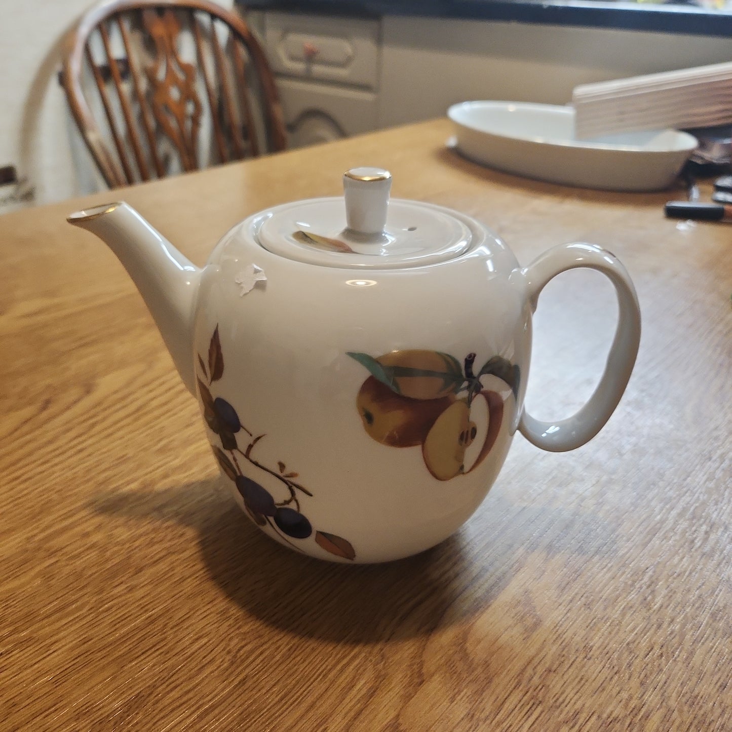 Royal Worcester coffee pot with defect on Spout