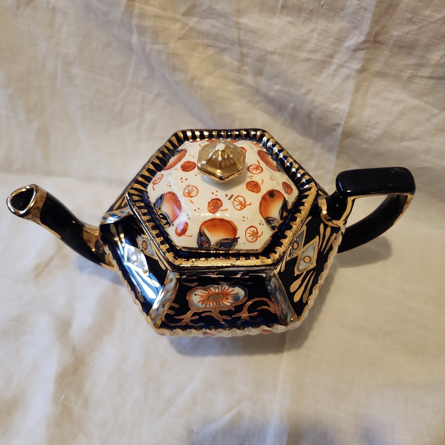 Antique Lingard Webster Imari Teapot of hexagonal form with damage. Early 20th century handpainted
