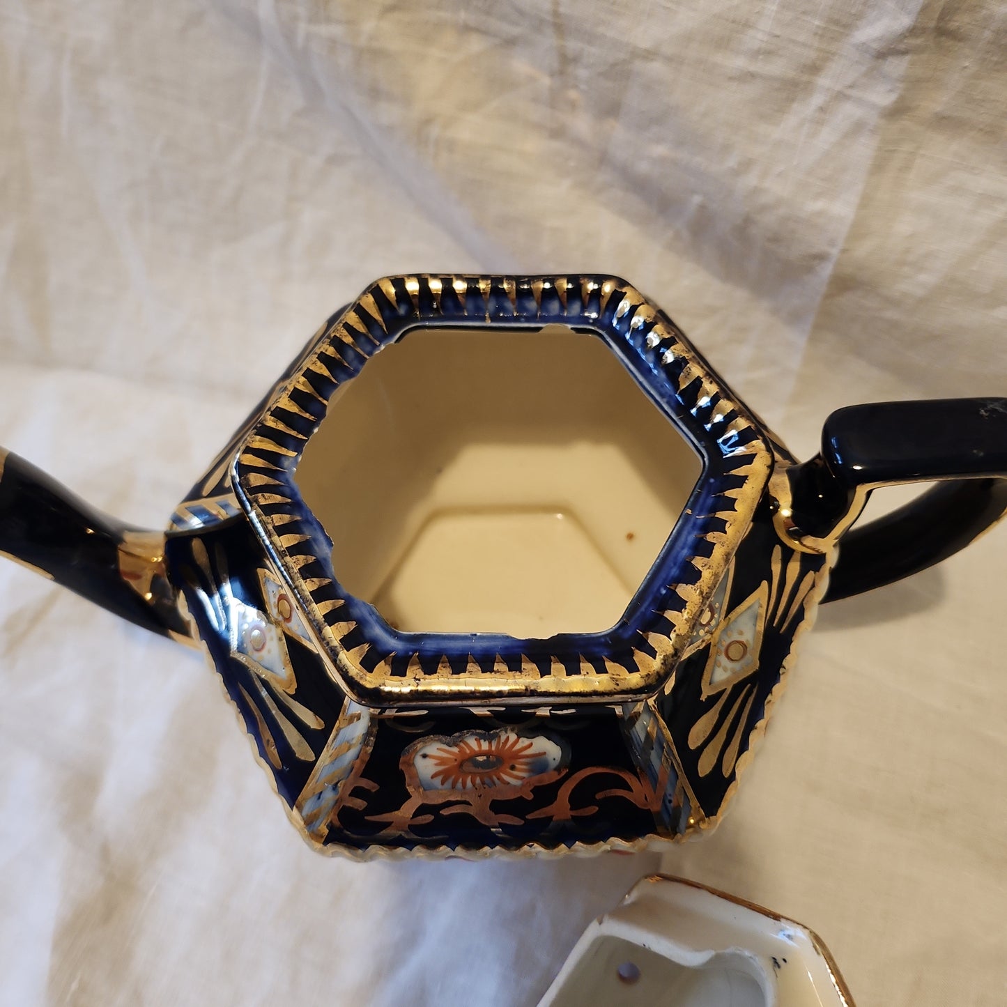 Antique Lingard Webster Imari Teapot of hexagonal form with damage. Early 20th century handpainted