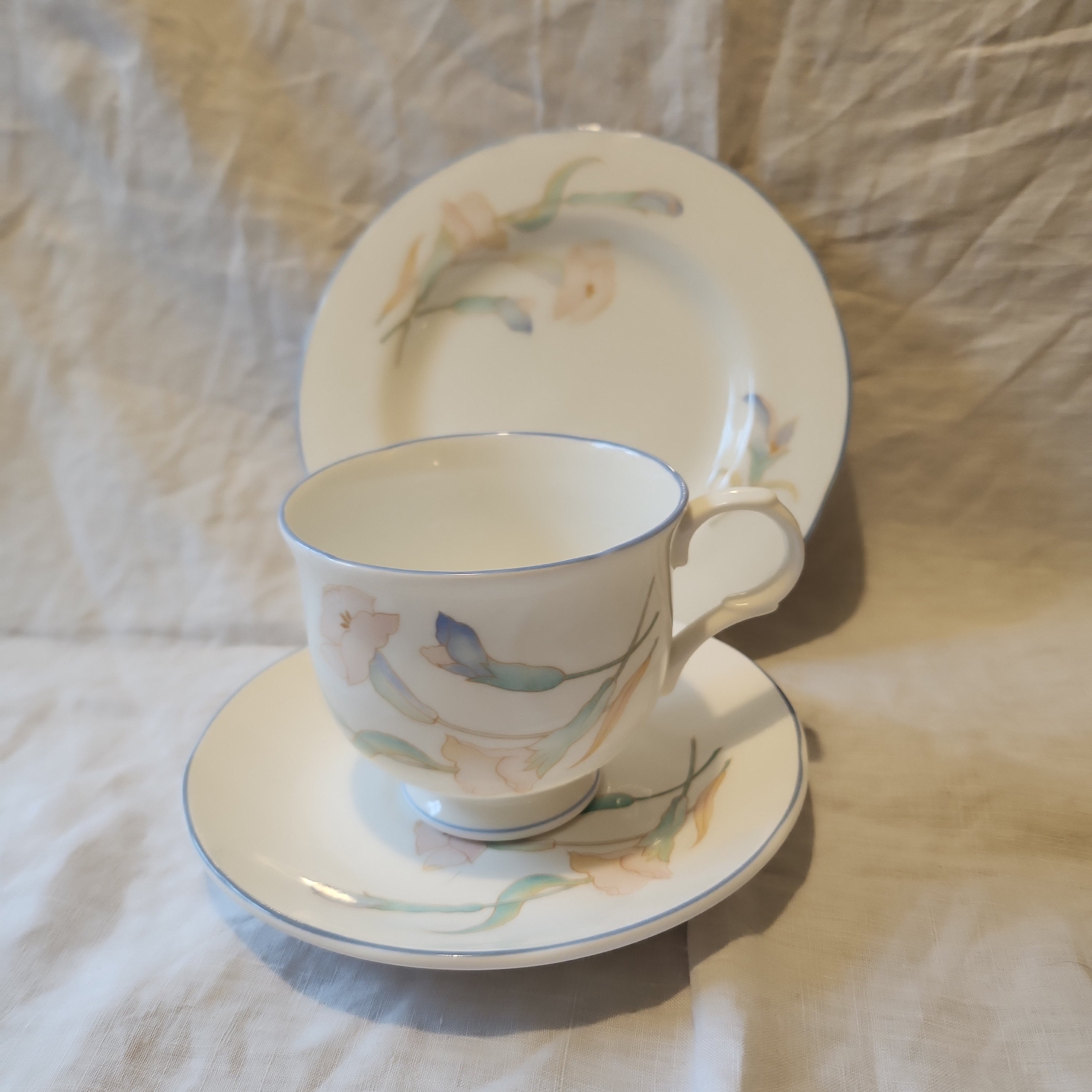 Sadler Fine Bone China Pastel Tea Set