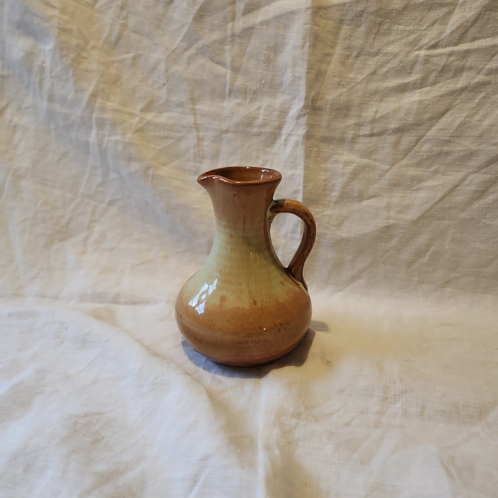 Vintage atudio pottery jug by Prinknrash