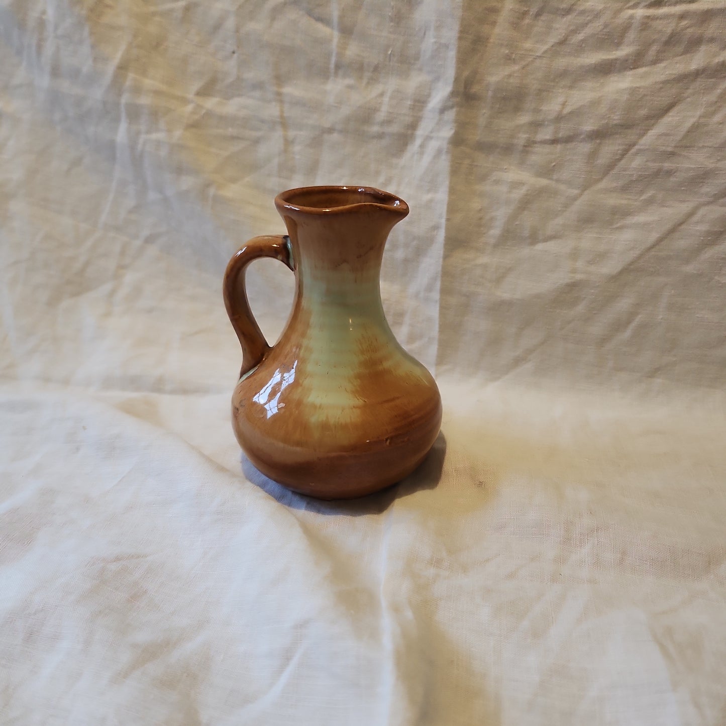 Vintage atudio pottery jug by Prinknrash