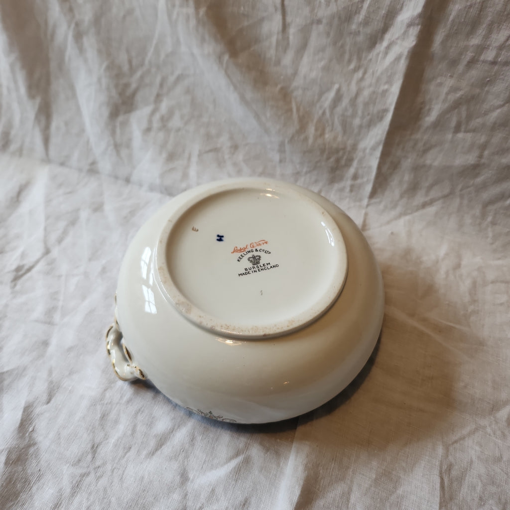 Kneeling and Co small serving bowl