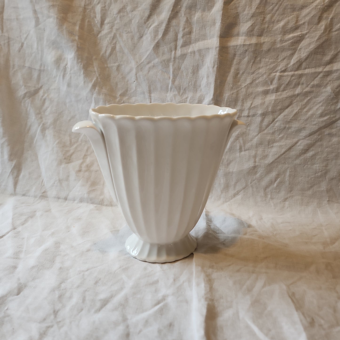 High quality white porcelain vase