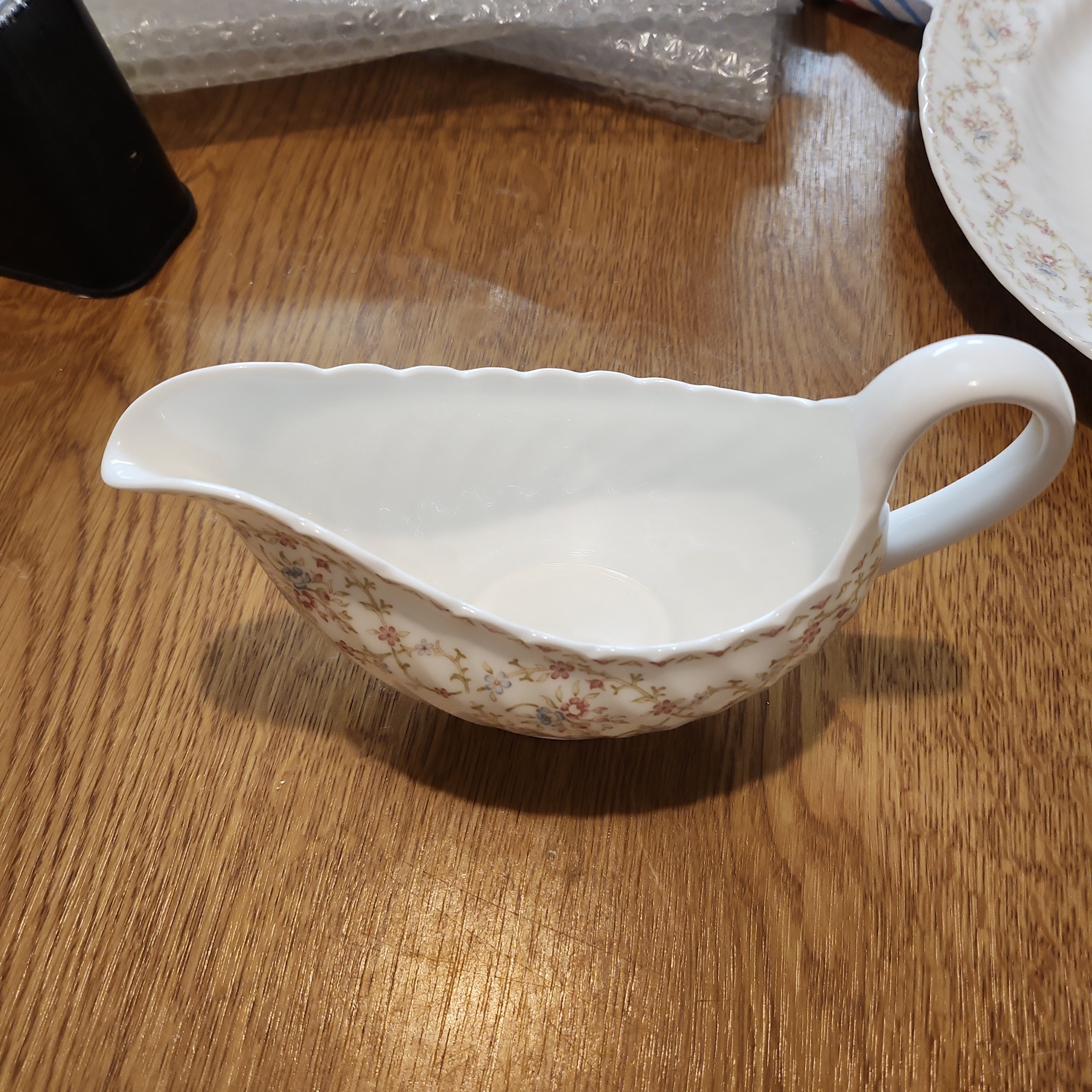 Wedgwood Ophelia Fine Bone China Gravy bowl