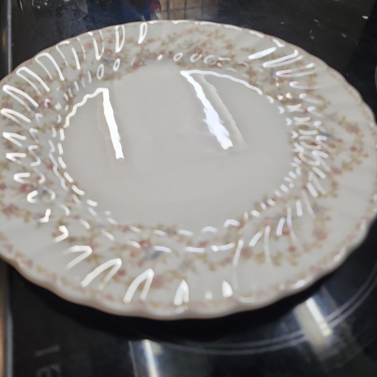 Wedgewood ophelia fine bone china 19cm dinner plate