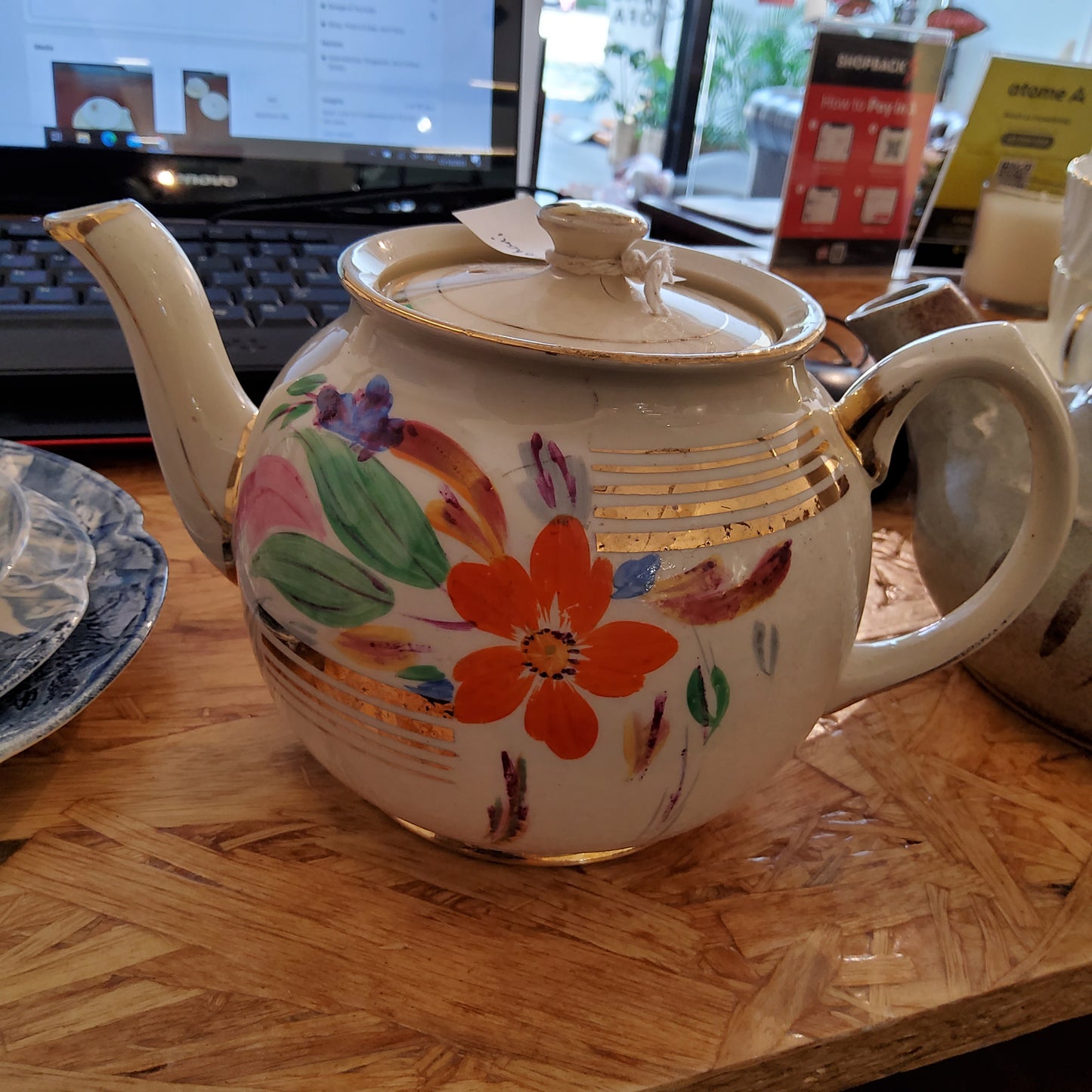 Salder White Teapot