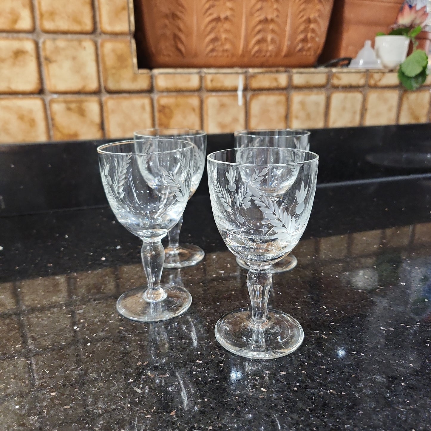 High quality vintage hand blown port glass with etching