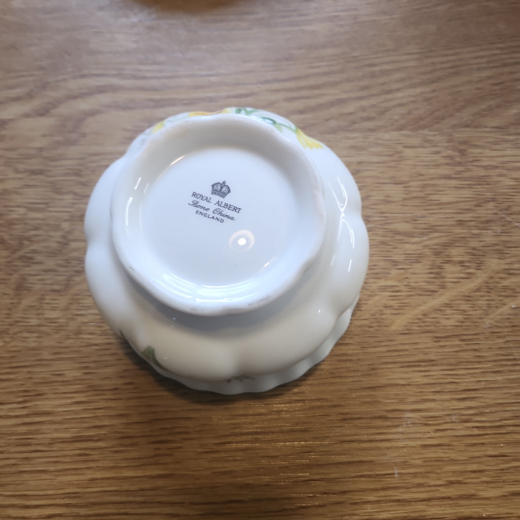 Royal Albert Hyacinth sugar bowl