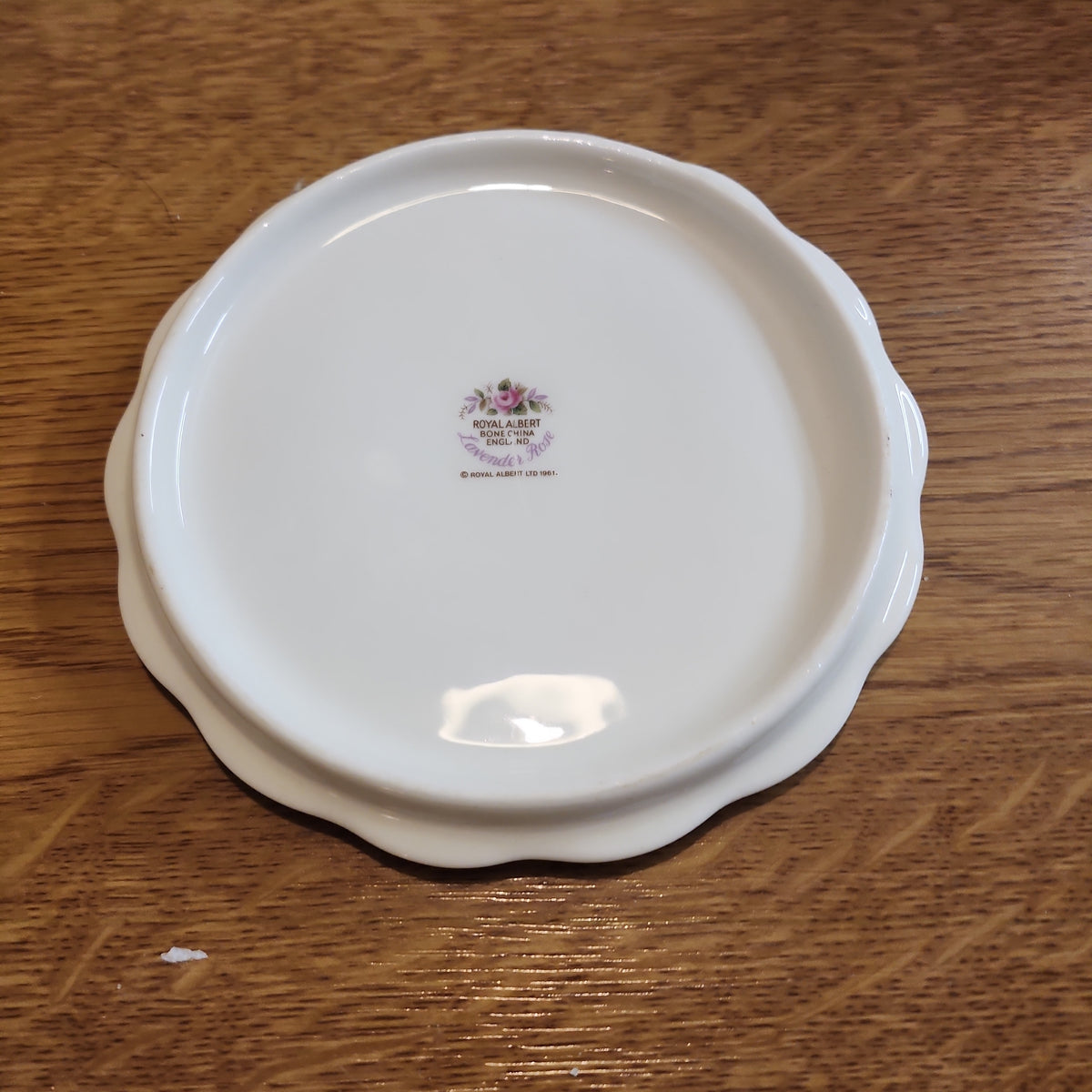 Royal Albert Lavender Rose tea pot stand