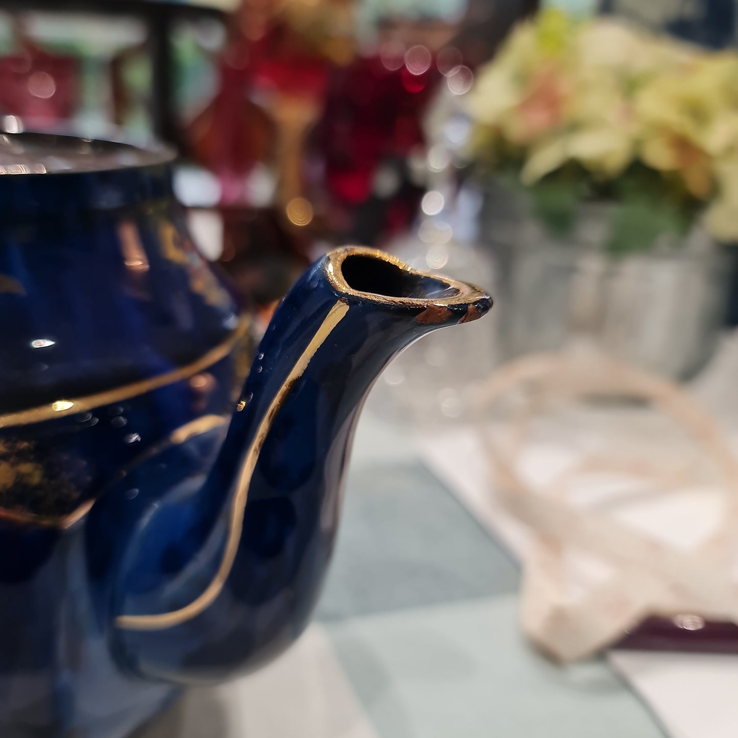 Antique Sadler handpainted teapot - minor nip on lid abd spout