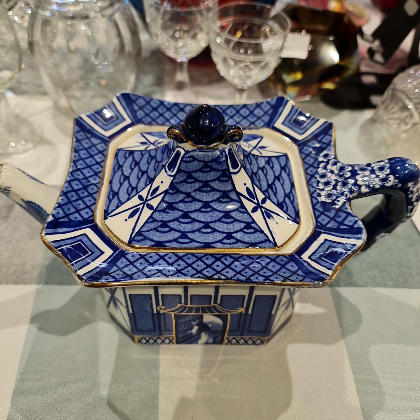 Rare Burleigh Pagoda tea pot with minor chip on mouth